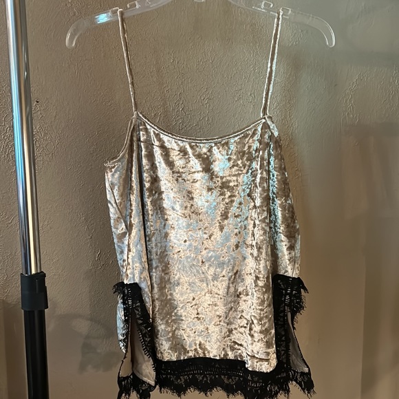 Gold Velvet Tank with Black Lace - Picture 3 of 6